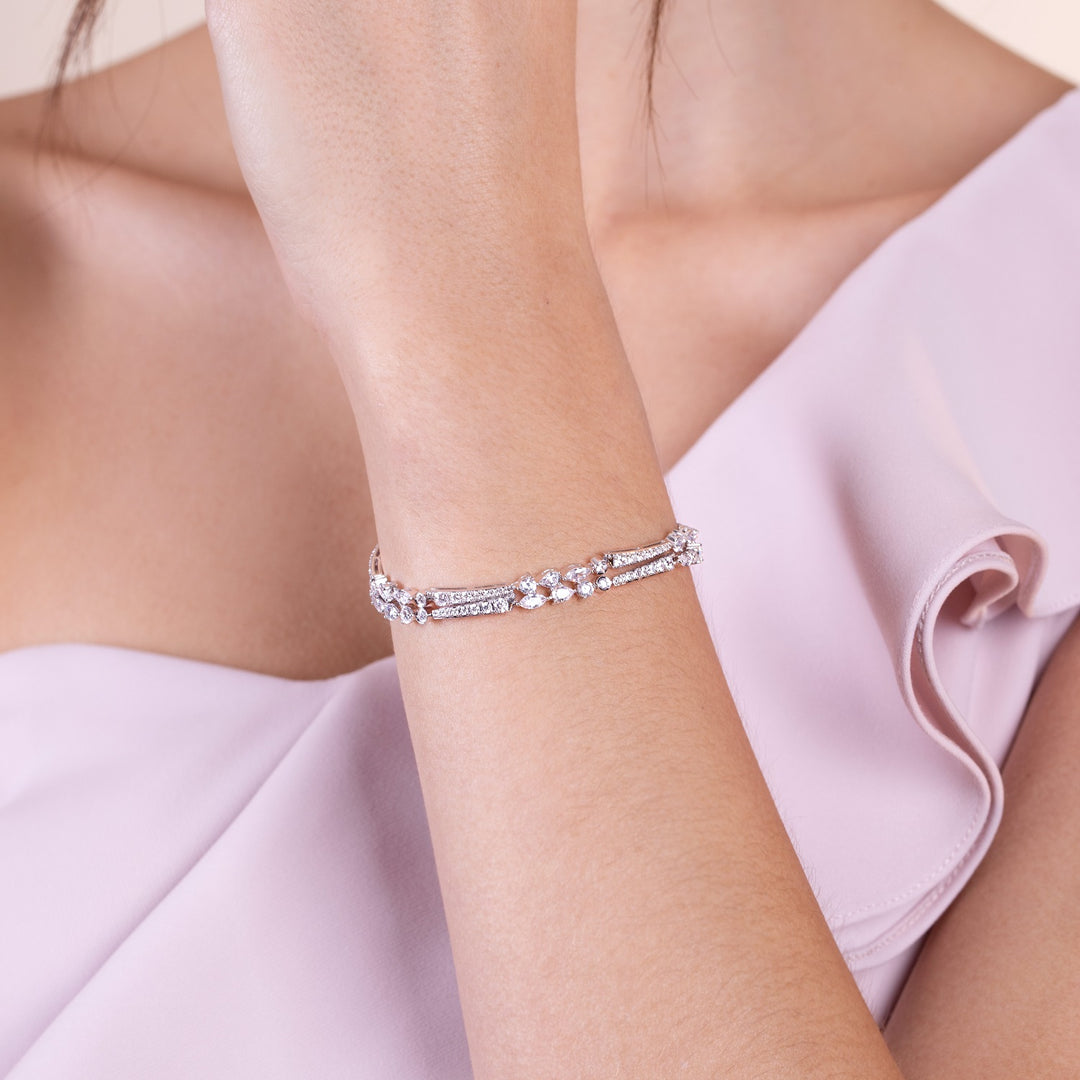 221L0298-01-Merii-Silver-with-multi-cut-cz-star-snowflake-bracelet