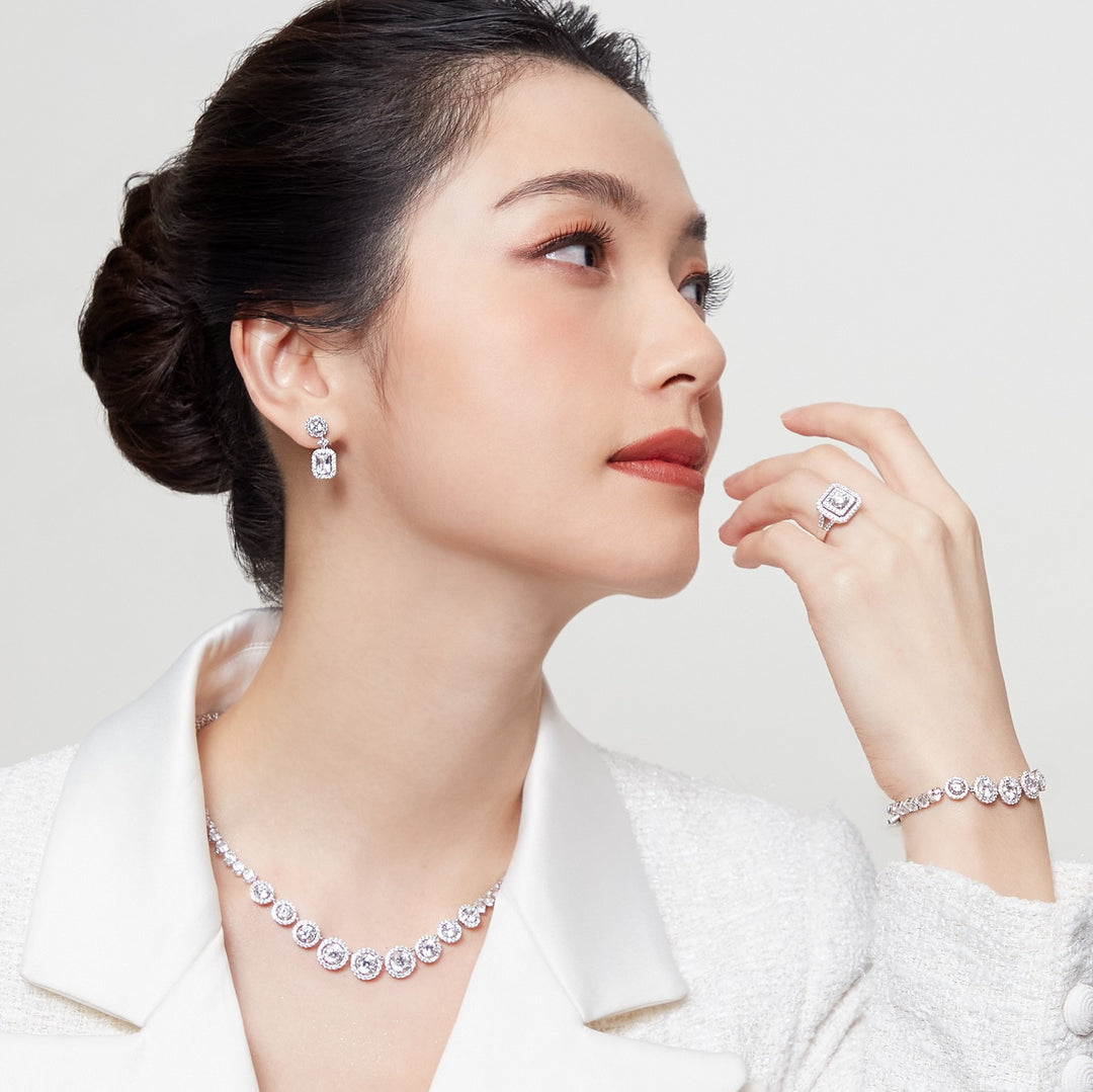 221N0365-01-Silver-CZ-round-design-link-bar-necklace