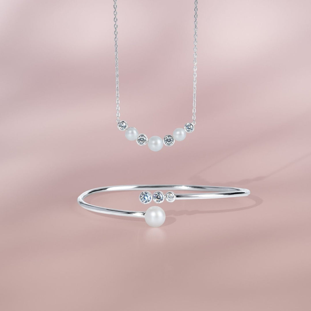 225B0002-01-Silver-Pearl-with-CZ-Bangle