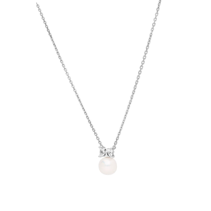 Classic Pearl: สร้อยคอเงินชุบโรเดียม ประดับไข่มุกน้ำจืดและ CZ ทรง Princess Cut