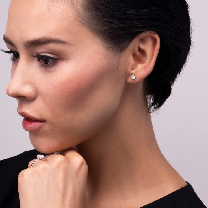 221E0011-01_Merii_100_Cut__Classic_Stud_Earrings_Round_shape_Sterling_Silver_0.25_ct._(4_mm.)