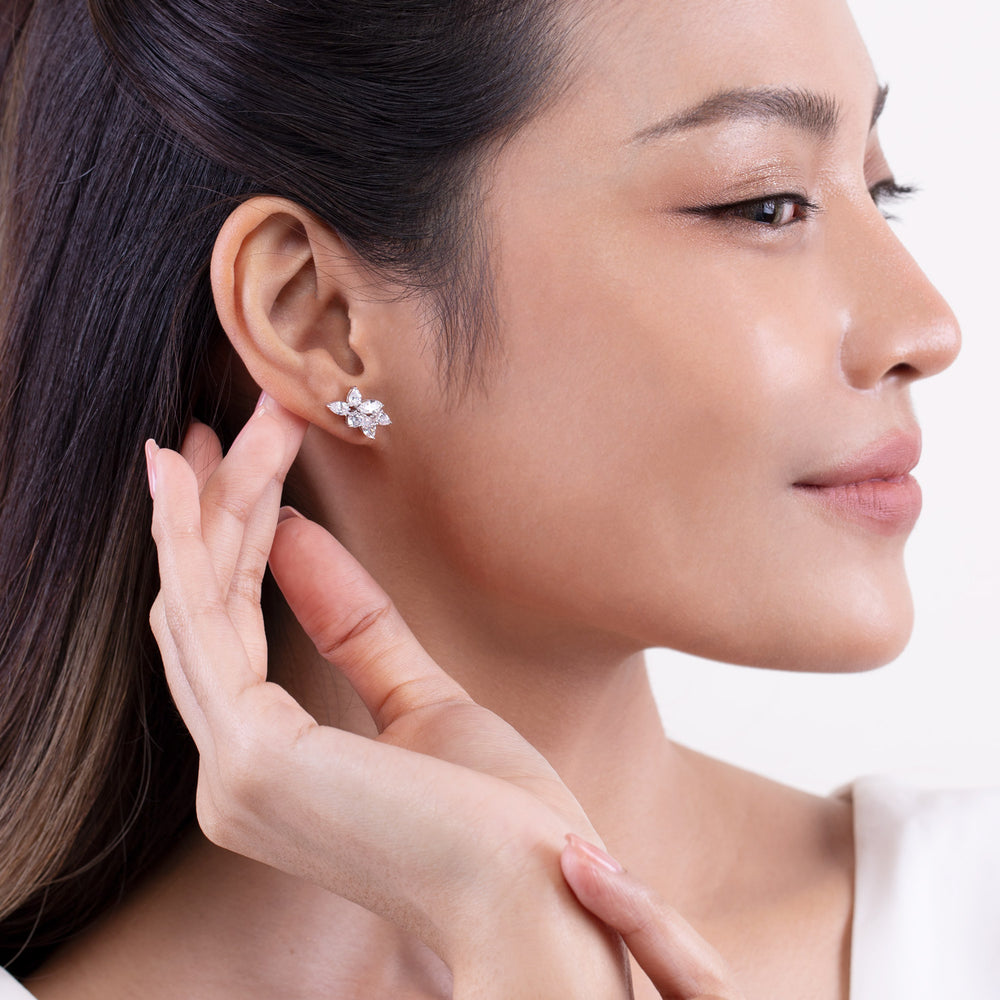 221E0216_01_Laureate_Silver_cz_fancy_shape_leaf_deluxe_cluster_stud_earrings