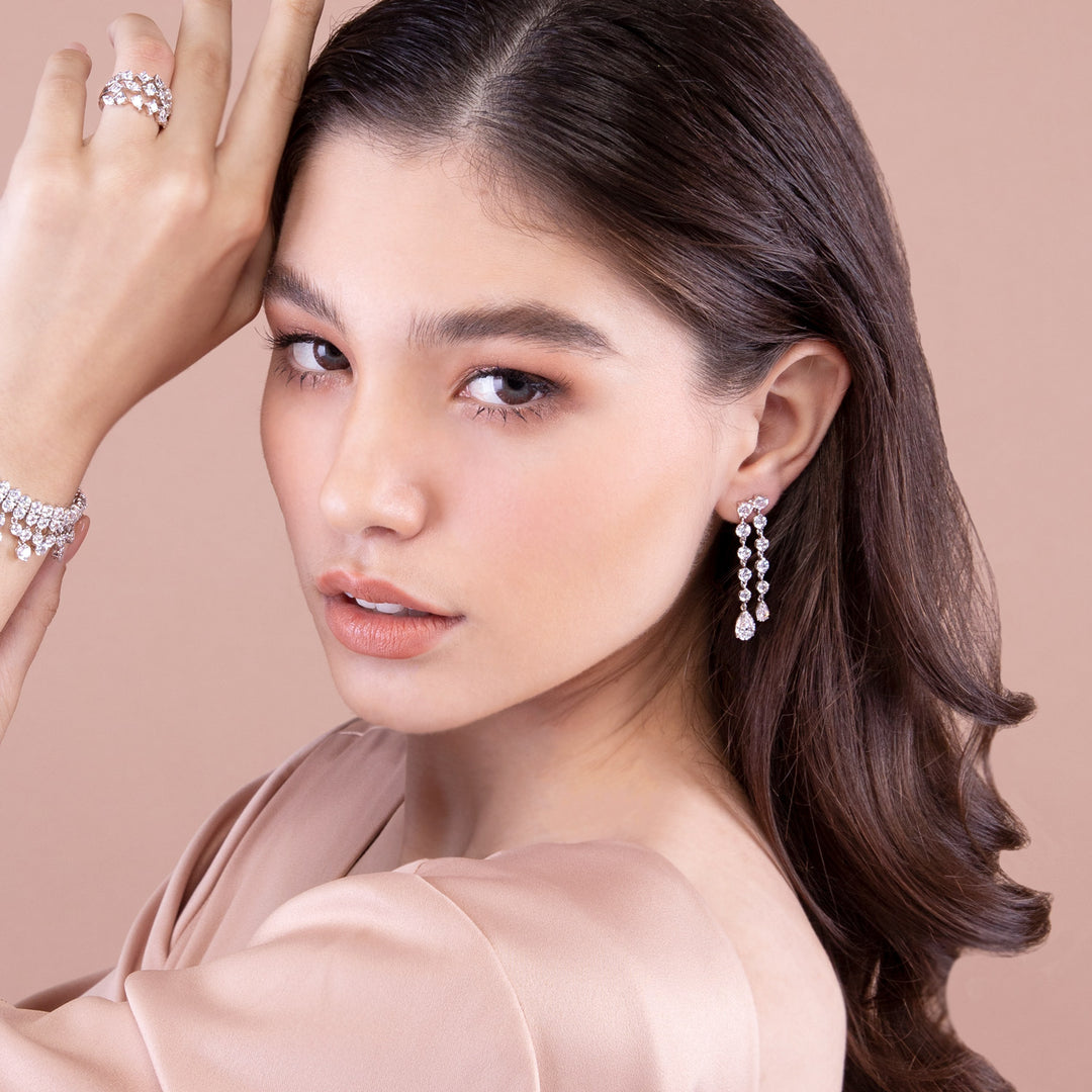 221E0327-01_Silver_CZ_long_drop_earrings