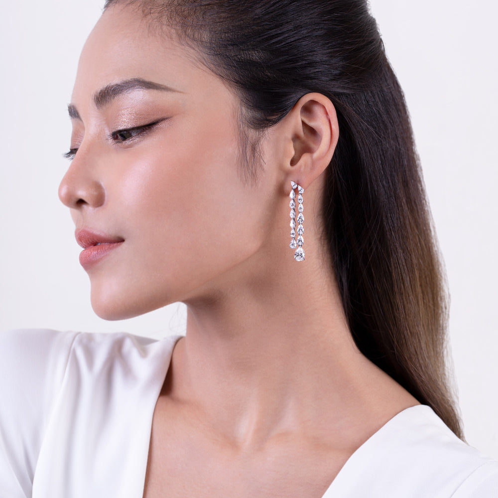 221E0383-01_Silver_CZ_linear_drop_earrings