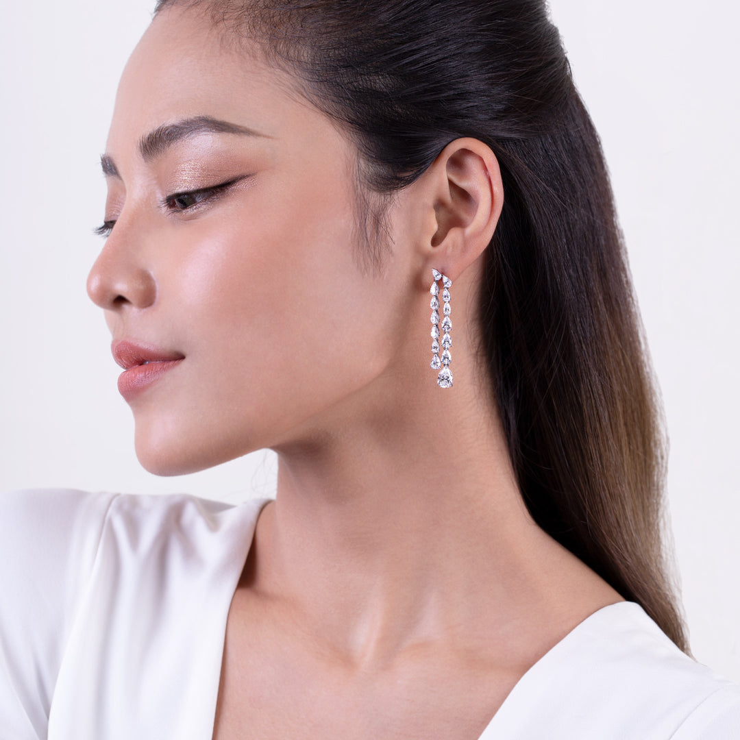 221E0383-01_Silver_CZ_linear_drop_earrings