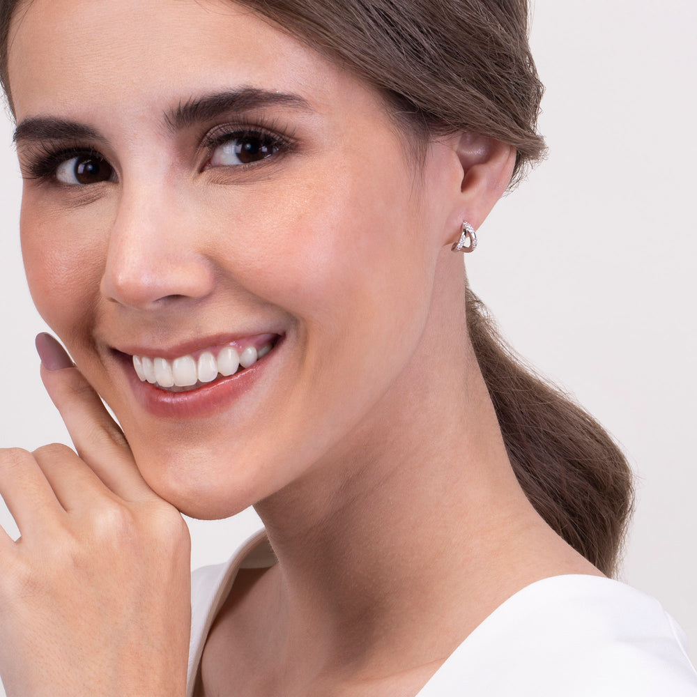 221E0439-01_Memento_V_minimals_earrings_with_Sterling_silver_and_Rhodaim_Plated