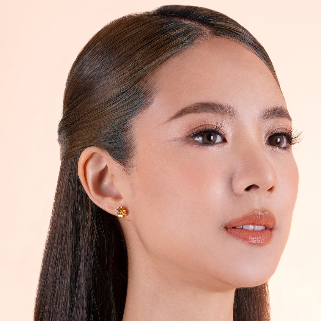 221E0609-01_Lucky-clover-silver-gold-plated-with-cz-clover-stud-earrings