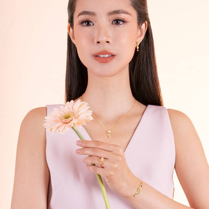 221E0609-01_Lucky-clover-silver-gold-plated-with-cz-clover-stud-earrings