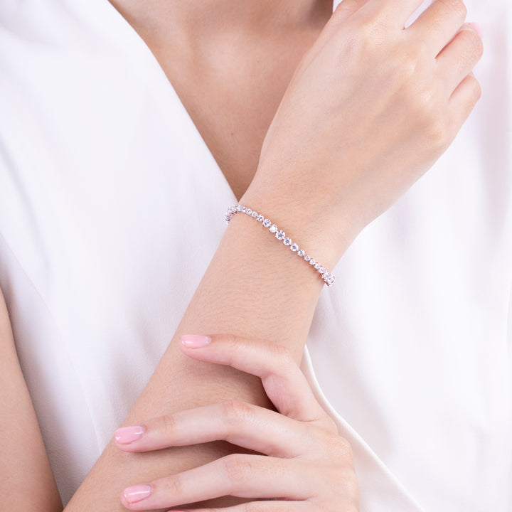 221L0210_01_Classic_100_cut_Silver_cz_round_shape_bracelet