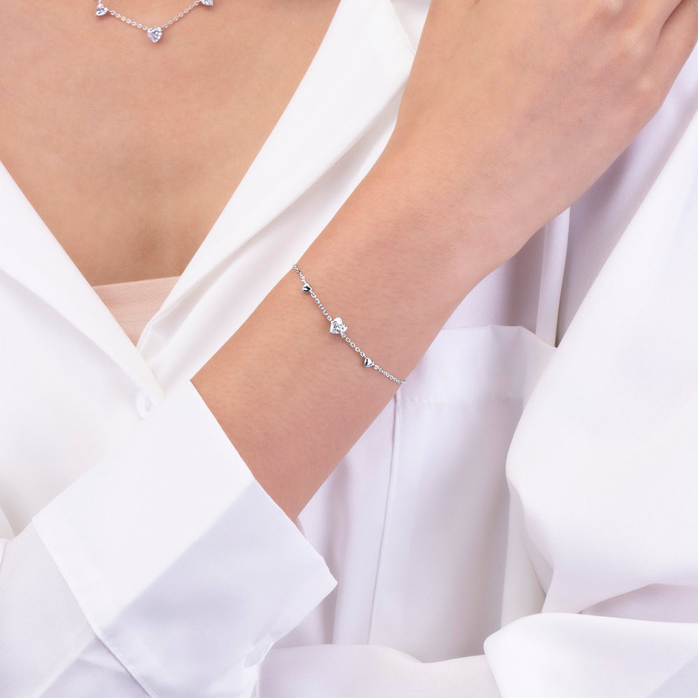 221L0265-01_Mini_Heart_Bracelet_Mini_heart_with_Sterling_silver_and_Rhodaim_Plated