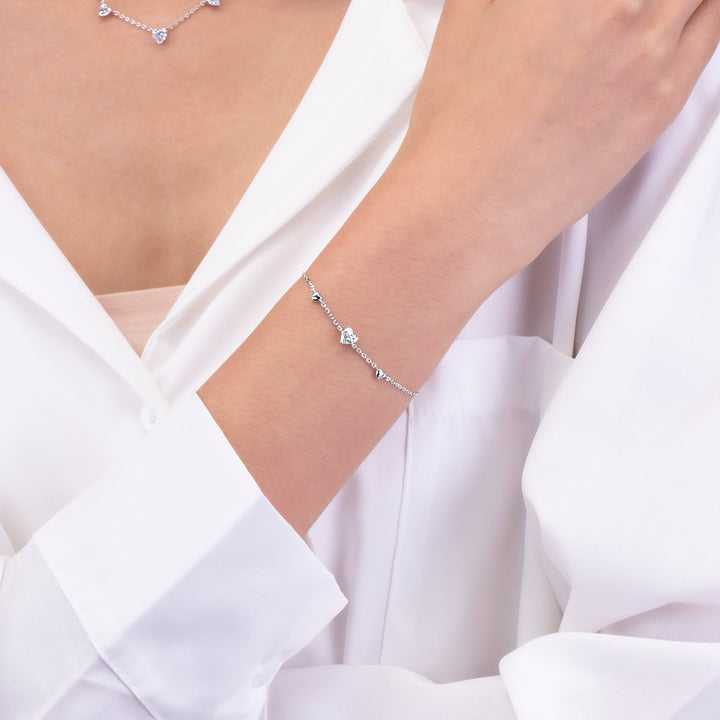 221L0265-01_Mini_Heart_Bracelet_Mini_heart_with_Sterling_silver_and_Rhodaim_Plated