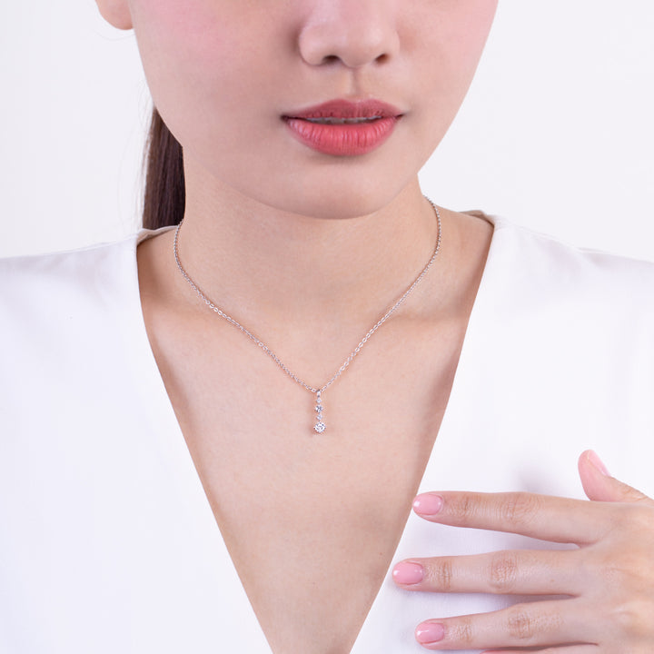 221N0080-01_Silver_100_facets_CZ_classic_drop_pendant_necklace