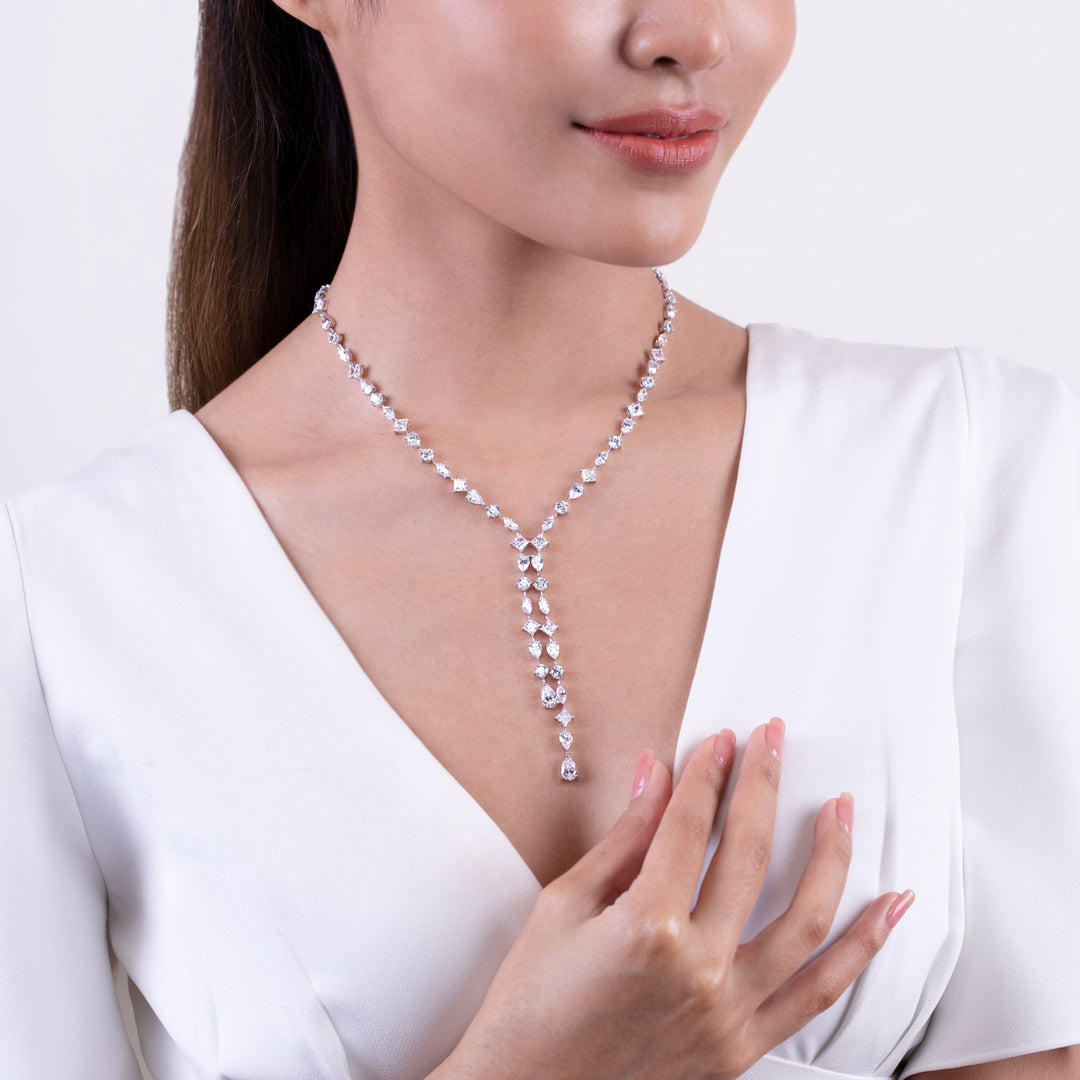 221N0223-01_Silver_CZ_dangle_sparkling_necklace