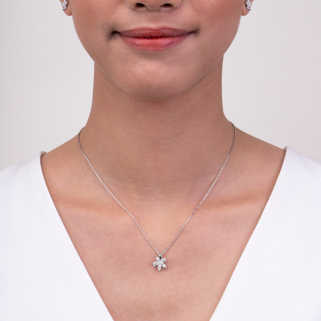 221N0271_01_Bouvardia_Silver_cz_Bouvardia_floral_necklace
