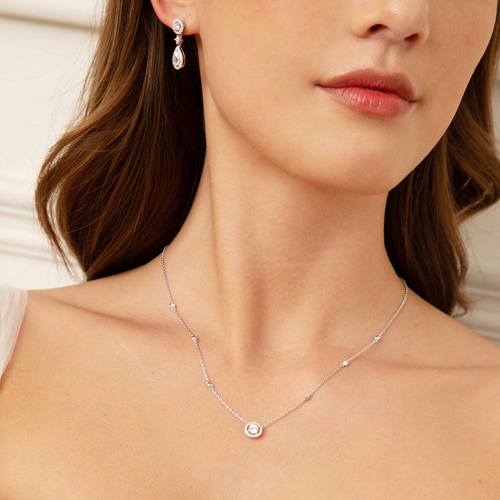 221N0362-01-Silver-CZ-round-halo-pendant-necklace