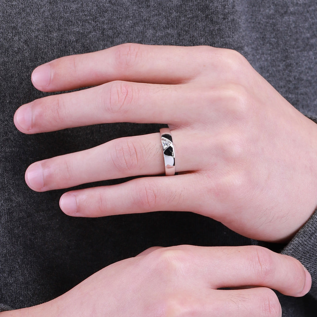 221R0357-01-8_Couple_Ring_925_Sterling_silver_cubic_zirconia_round_100_facet_ring_(0.32_ct.)_4.2_mm.