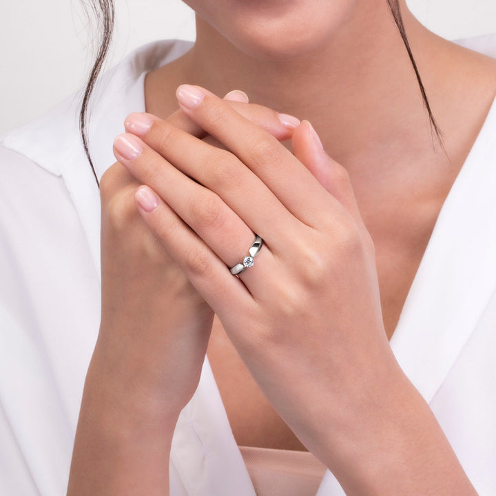 221R0360-01-5_Couple_Ring_925_Sterling_silver_cubic_zirconia_solitaire_100_facet_promise_ring_(0.75_ct.)_5.8_mm.