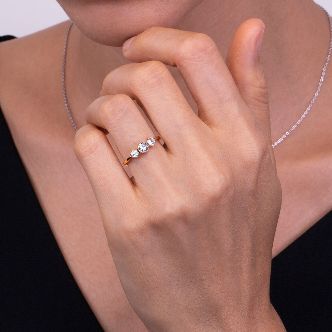 221R0396-01_925 Sterling Silver Trinity CZ Ring