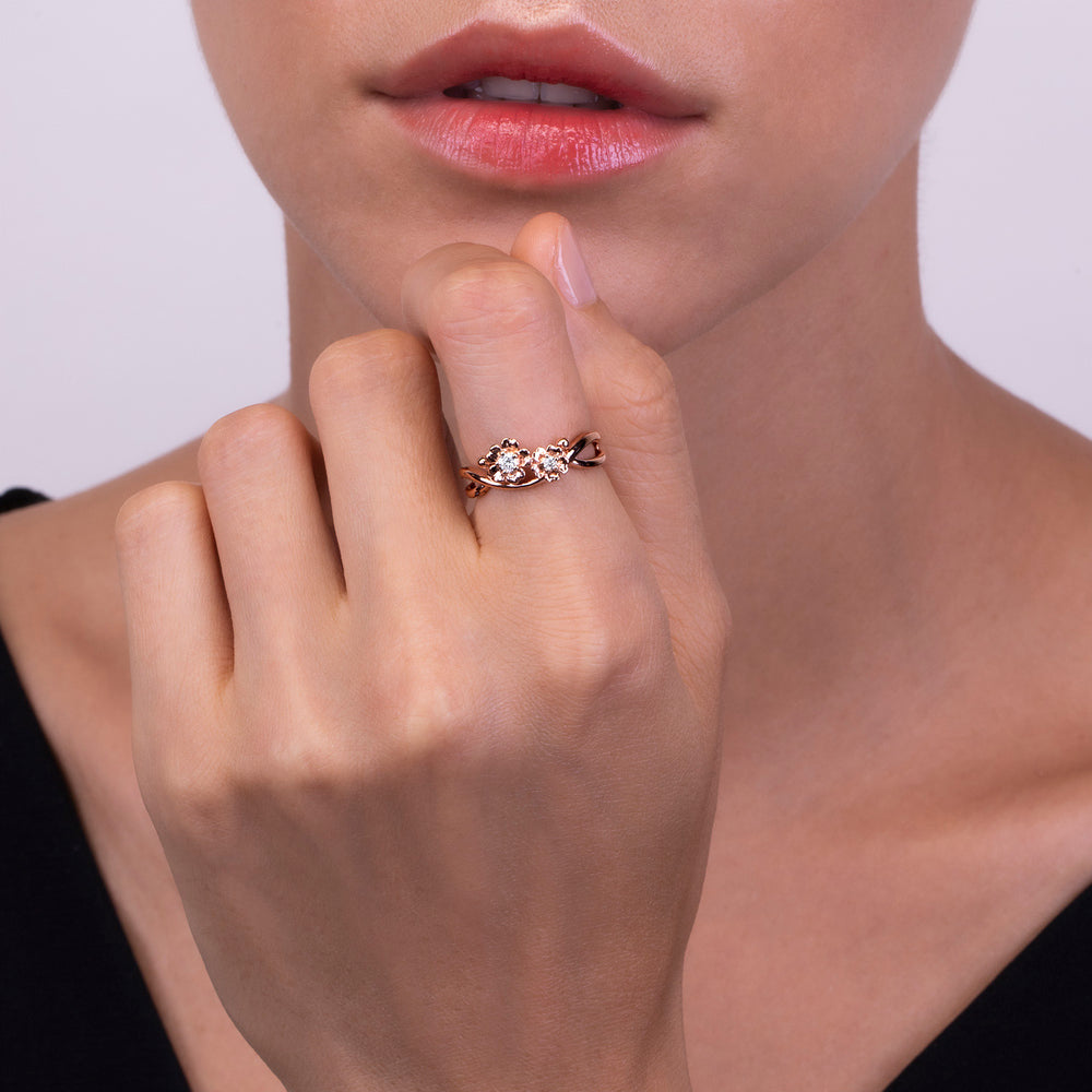 221R0408-01_925 Sterling Silver Flower CZ Ring
