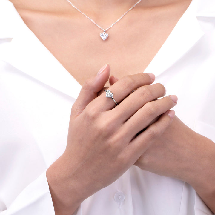 221R0440-01-5_To_have_and_to_hold__Ring_Cluster_fancy_shape_in_Heart_Sterling_silver_and_Rhodium_Plated