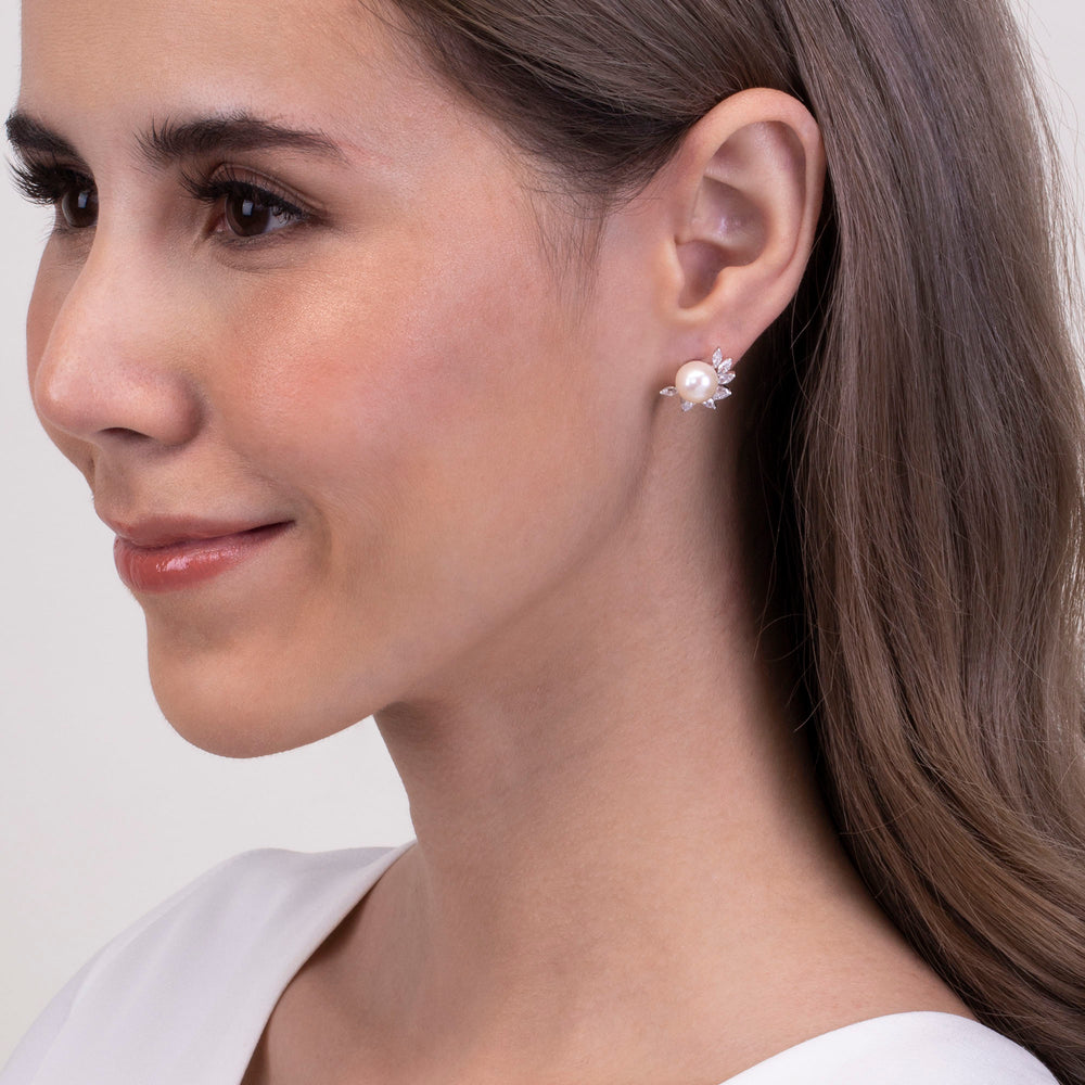 225E0262-01_Classic_Pearl_Rhodium_plated_925_sterling_silver_freshwater_pearl_whith_cubic_zirconia_stud_earrings_(6.23_mm.)
