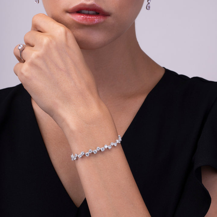 221L0241-01_Merii_Dewdrop_Elegant_Dewdrop_Bracelet_Sterling_silver_and_Rhodium_Plated
