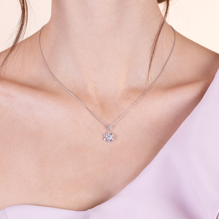 221N0383-01-Merii-Silver-with-round-cut-cz-snowflake-pendant-with-chain-necklace
