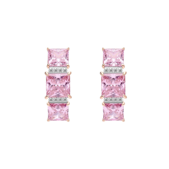 Decorum: ต่างหูสตั๊ดเงินชุบโรสโกลด์ประดับ CZ สีชมพู ทรง Princess Cut