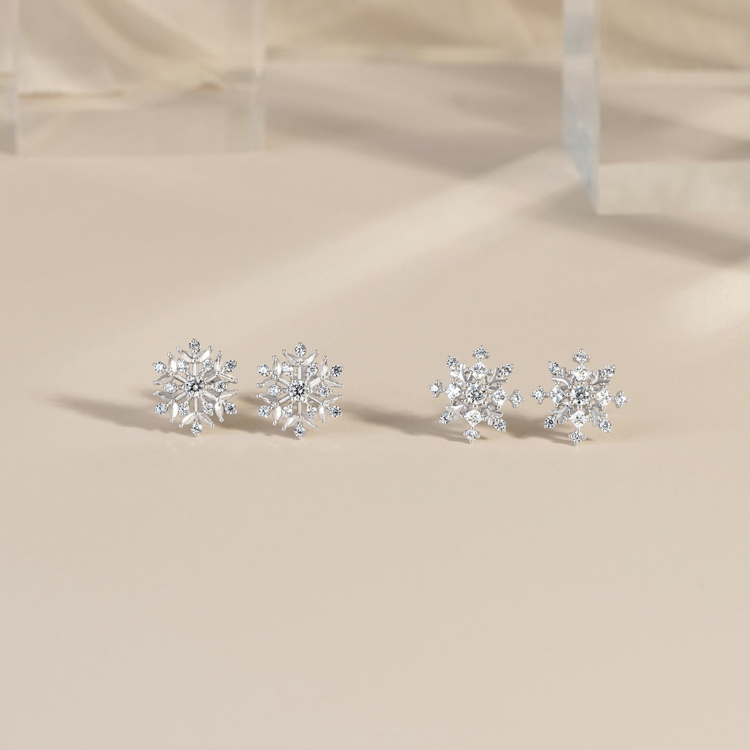 221E0572-01-Merii-Silver-with-princess-cut-cz-snowflakes-stud-earrings