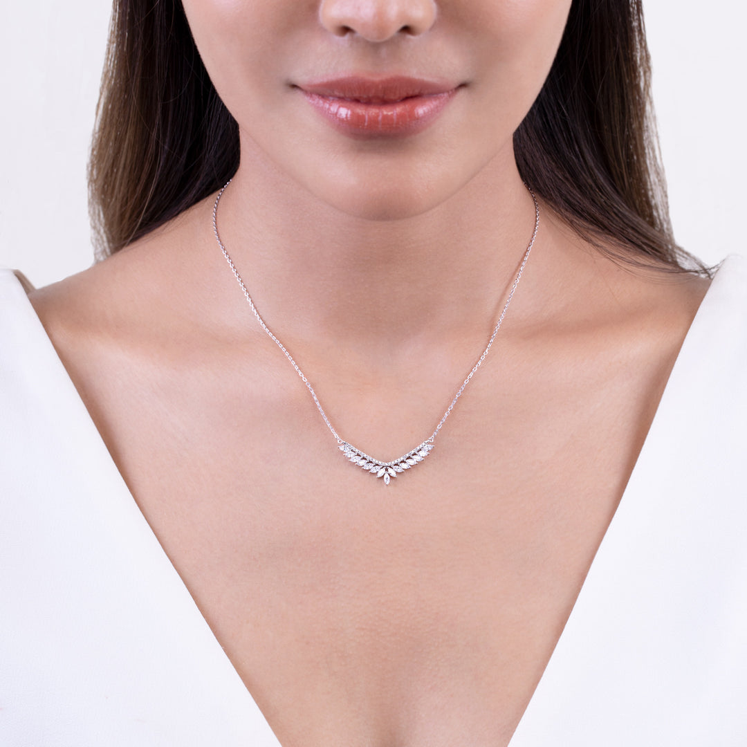 221N0282_01_Silver_cz_Marquise_shape_V_Bar_Necklace
