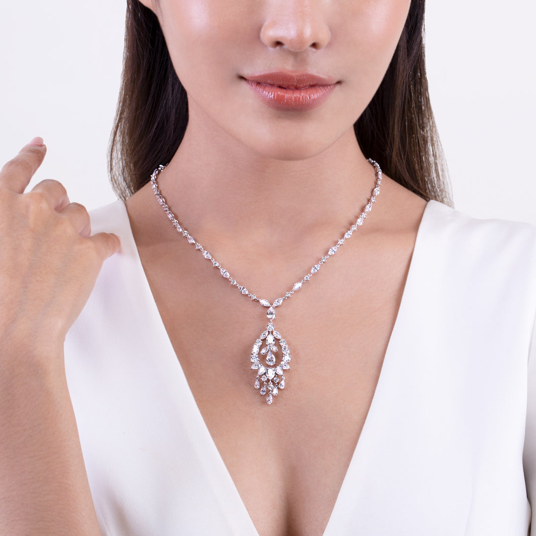 221N0290-01_Silver_CZ_chandelier_necklace