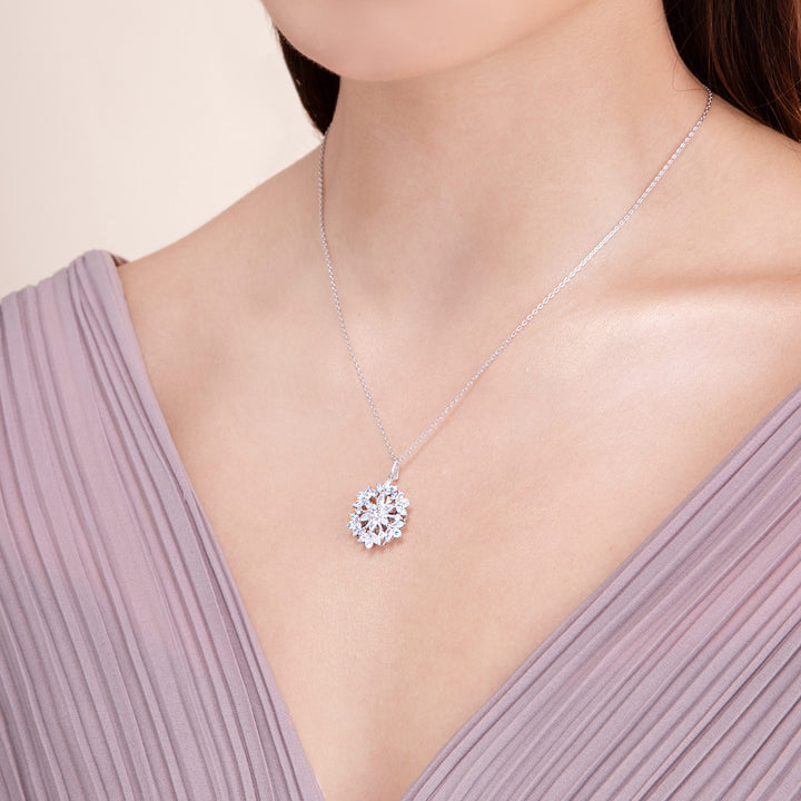 221N0382-01-Merii-Silver-marquise-cut-cz-snowflake-pendant-with-chain-necklace